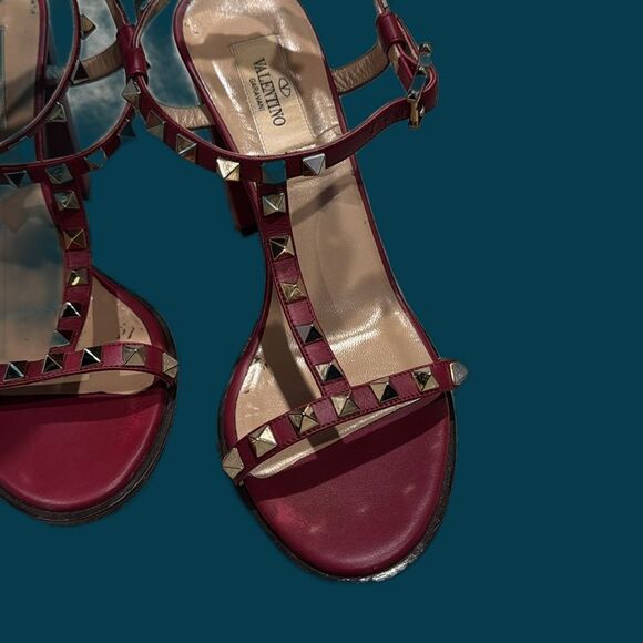 Valentino Garavanti Rockstud Rubino Authentic Sz 7.5 - Picture 2 of 14